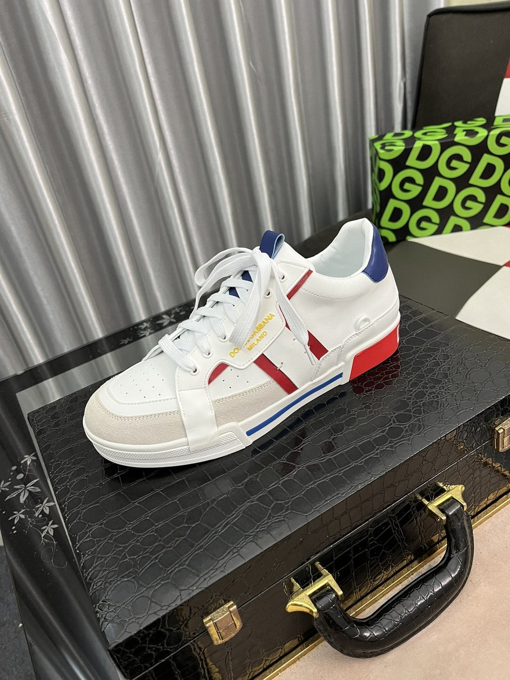 Men's White Low-Top Sneakers with Red and Navy Accents — front
