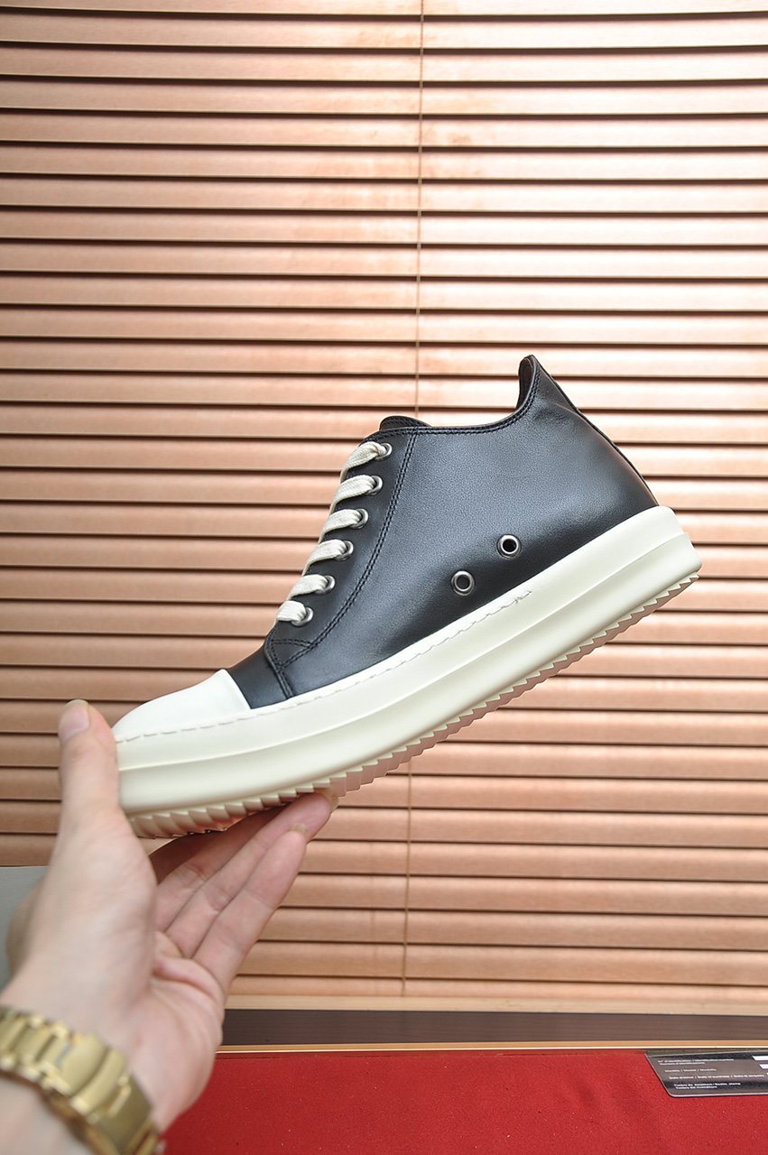 Rick Owens Geometric Seam Platform Low-Top Sneakers — model