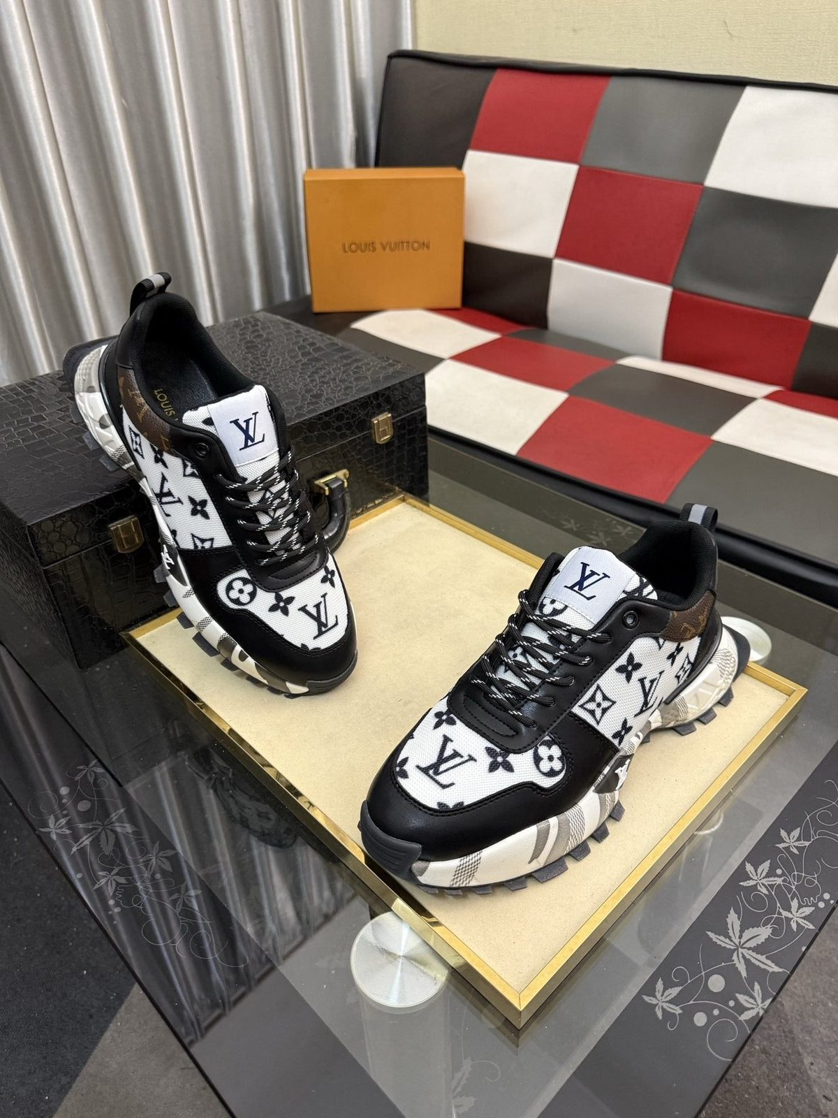 Louis Vuitton Graphic-Pattern Chunky Sneakers — model