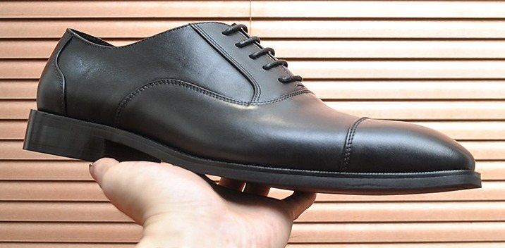 Ferragamo Black Cap-Toe Lace-Up Dress Shoes — front