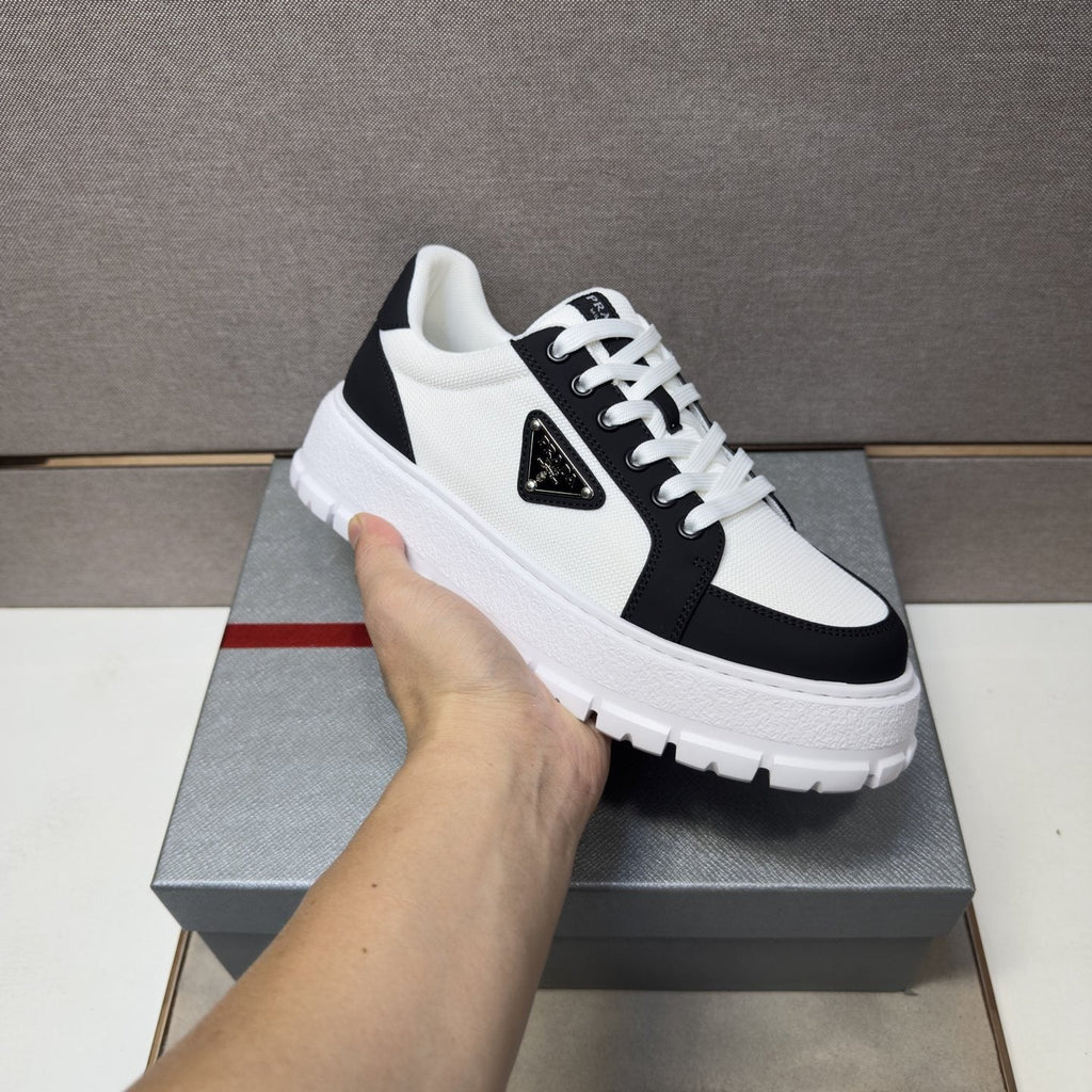 Prada Men's Paneled Low-Top Sneakers — model
