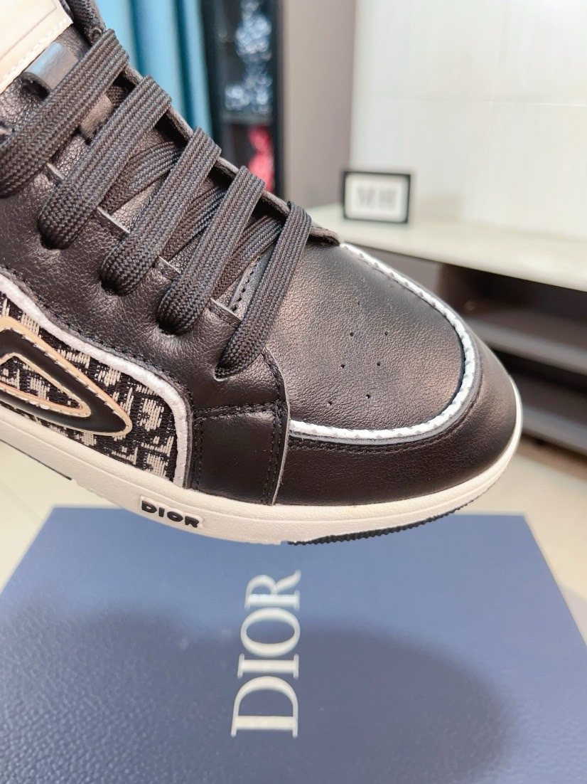 Dior Men's Patterned Panel Low-Top Sneakers — detail