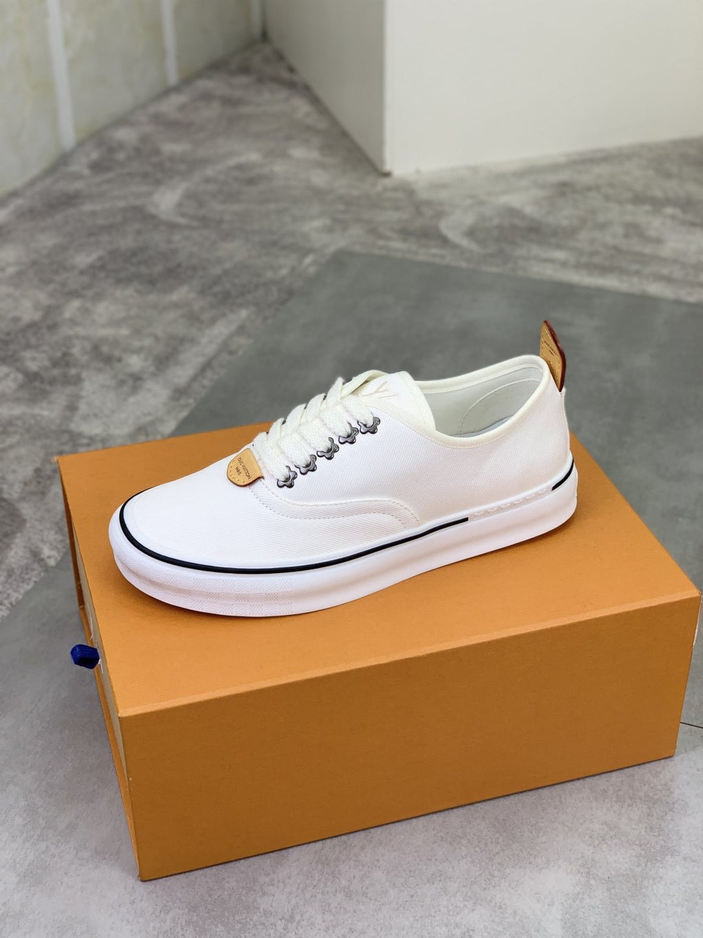 Louis Vuitton Run 2.0 Low-Top Sneakers — side