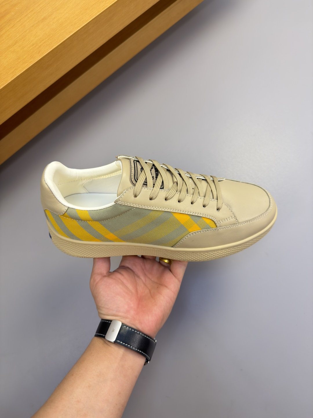 Burberry Paneled Low-Top Sneakers — model